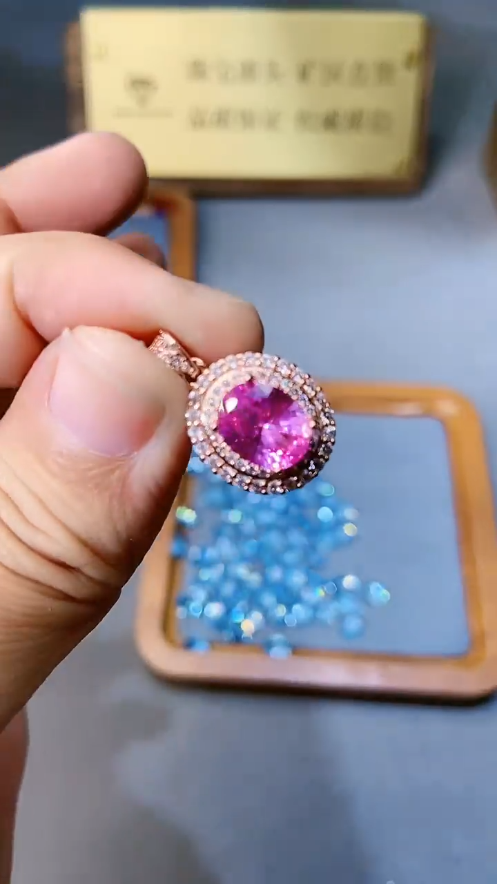 【闪购商品】彩色蓝宝石颈饰银S925镶嵌35