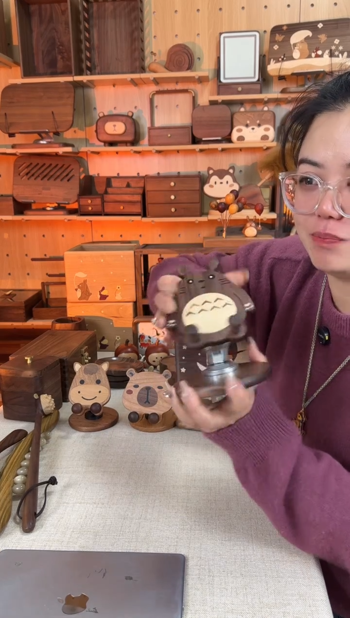 木北美黑胡桃龙猫手机支架
