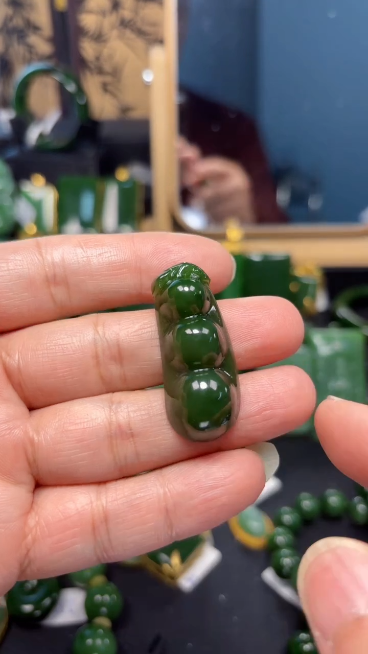 【闪购商品】和田玉（碧玉）吊坠(赠链)未镶嵌1