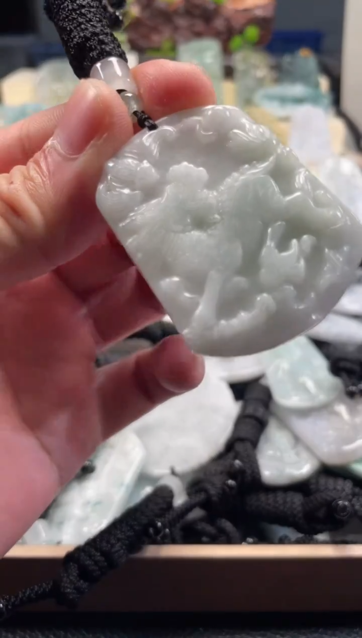 颈饰未镶嵌翡翠12/25/001