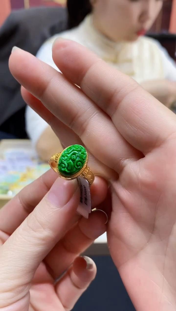 颈饰未镶嵌翡翠翡翠戒指