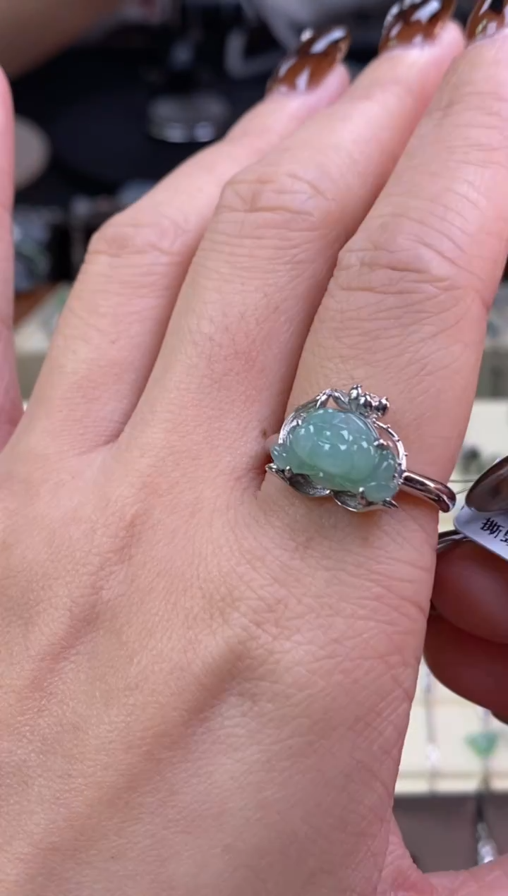 颈饰银S925镶嵌翡翠18935