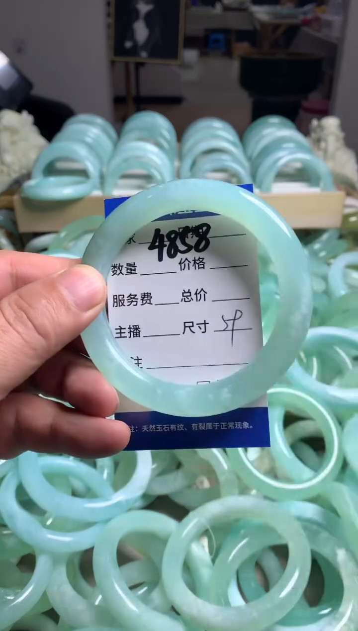 【闪购商品】蛇纹石玉手镯未镶嵌4858