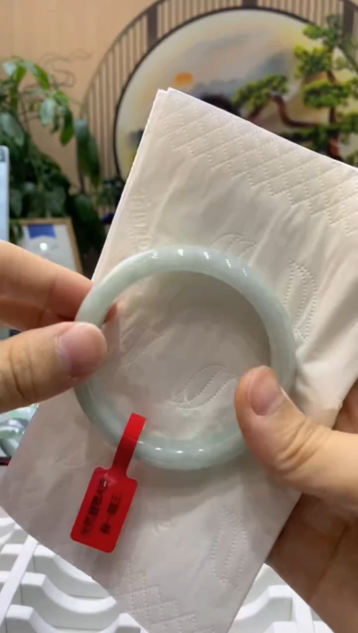 【闪购商品】翡翠手镯未镶嵌000002345