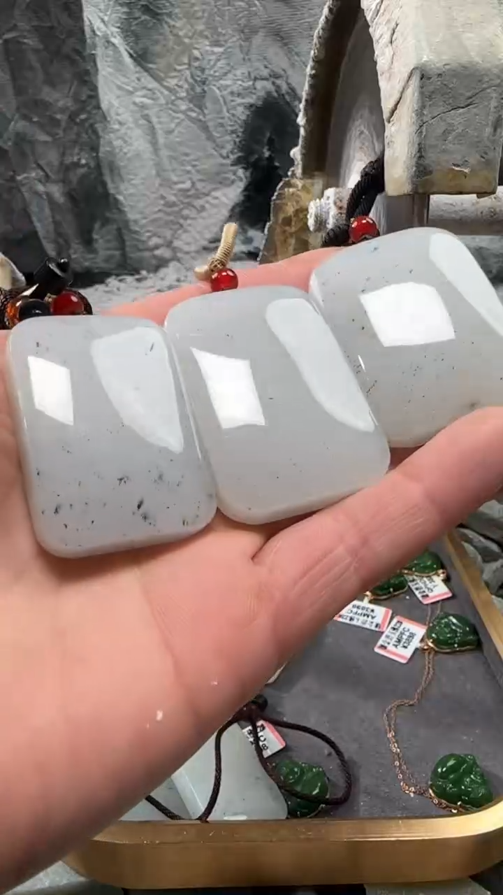 颈饰未镶嵌和田玉吊坠多样性拍一发一件