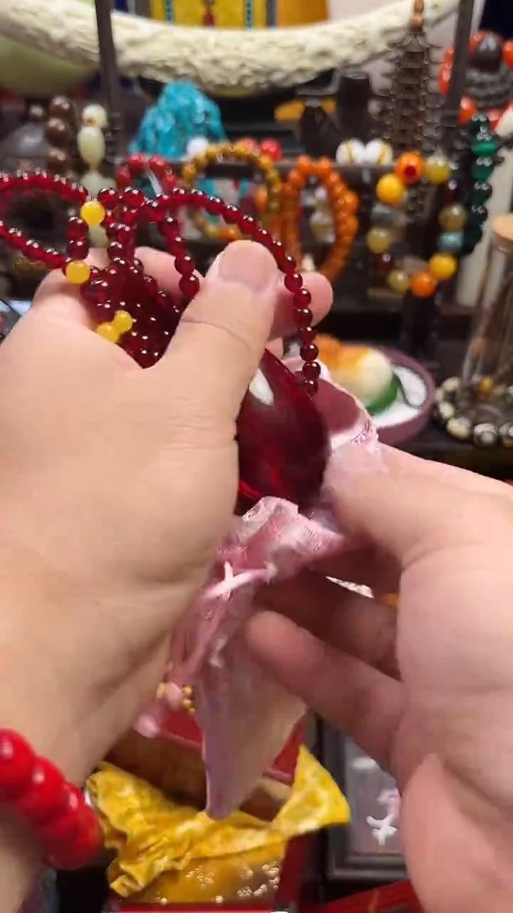 未镶嵌颈饰蜜蜡老蜜袋子