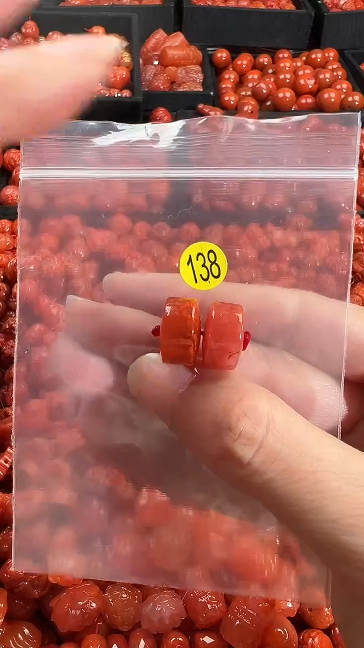 颈饰未镶嵌南红玛瑙1