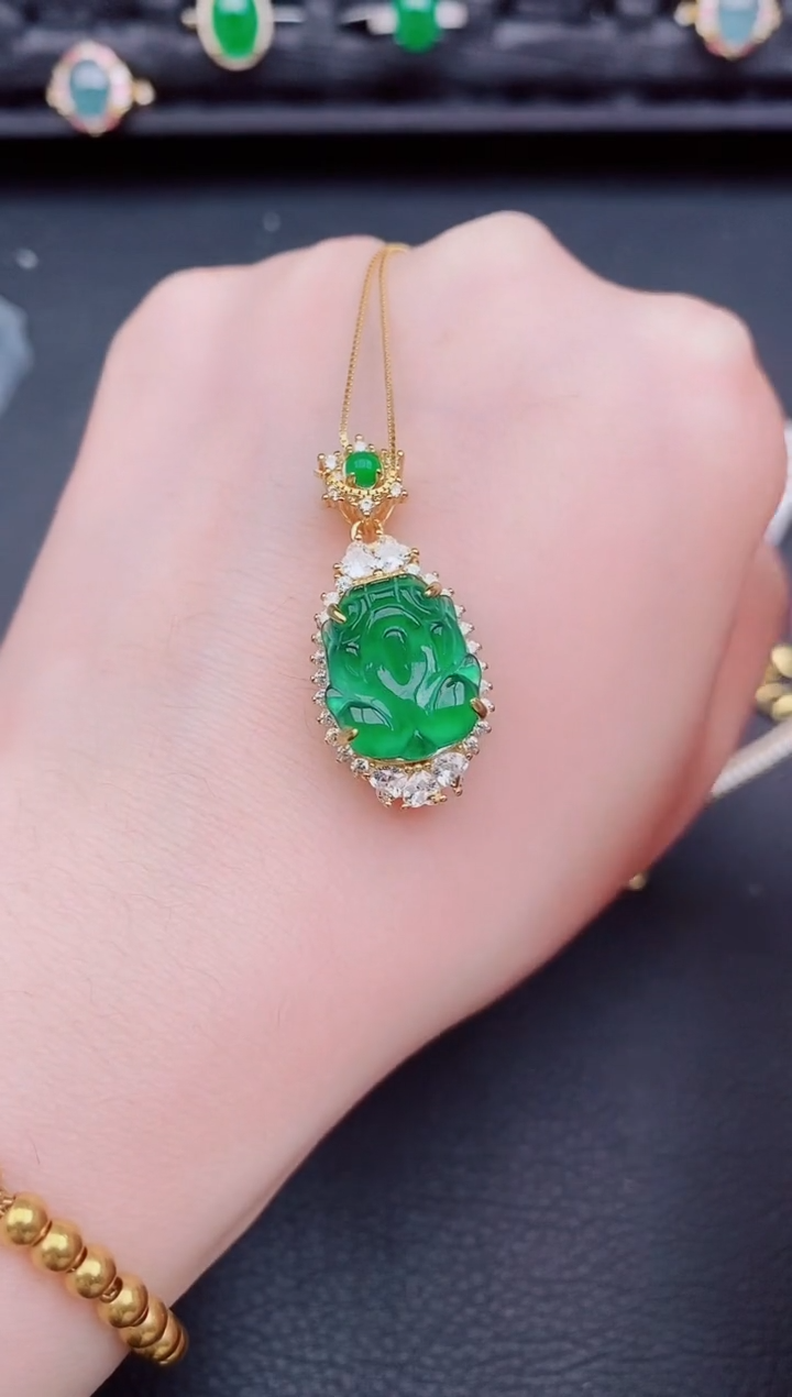 【闪购商品】翡翠颈饰银S925镶嵌天然a货翡翠672