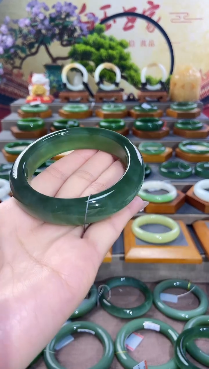 【闪购商品】和田玉手镯未镶嵌碧玉猫眼手镯