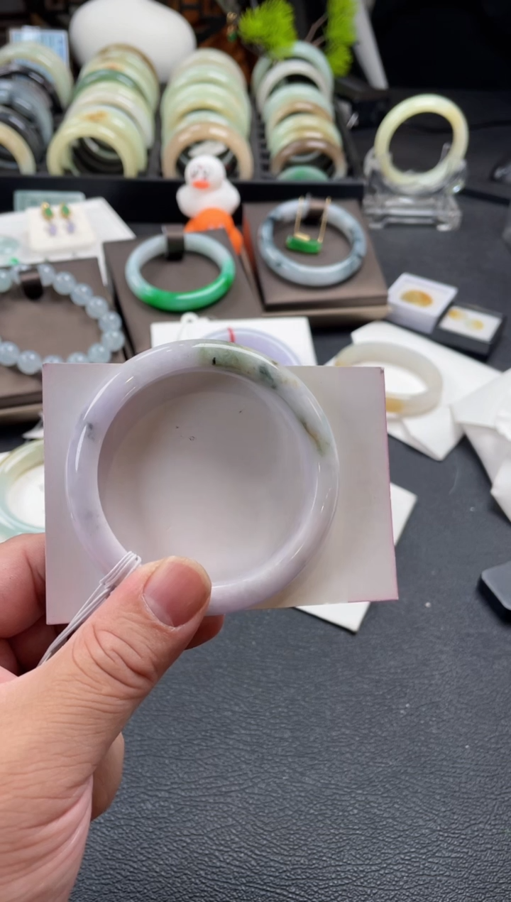 【闪购商品】翡翠手镯未镶嵌有纹裂