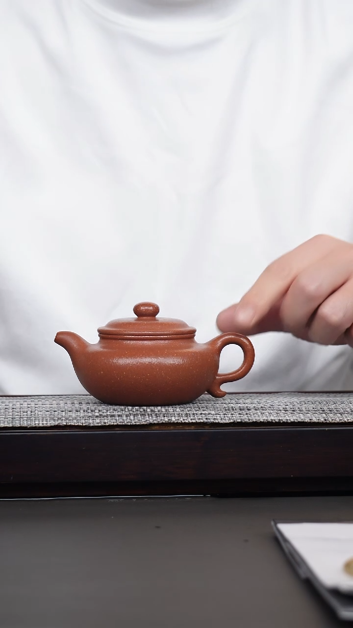 茶壶紫砂韩惠琴·绝红降坡仿古