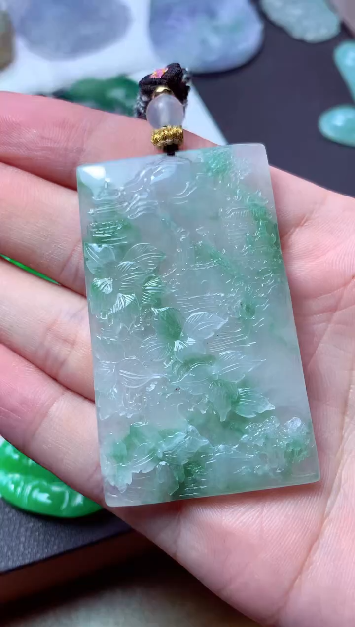 翡翠未镶嵌颈饰天然翡翠