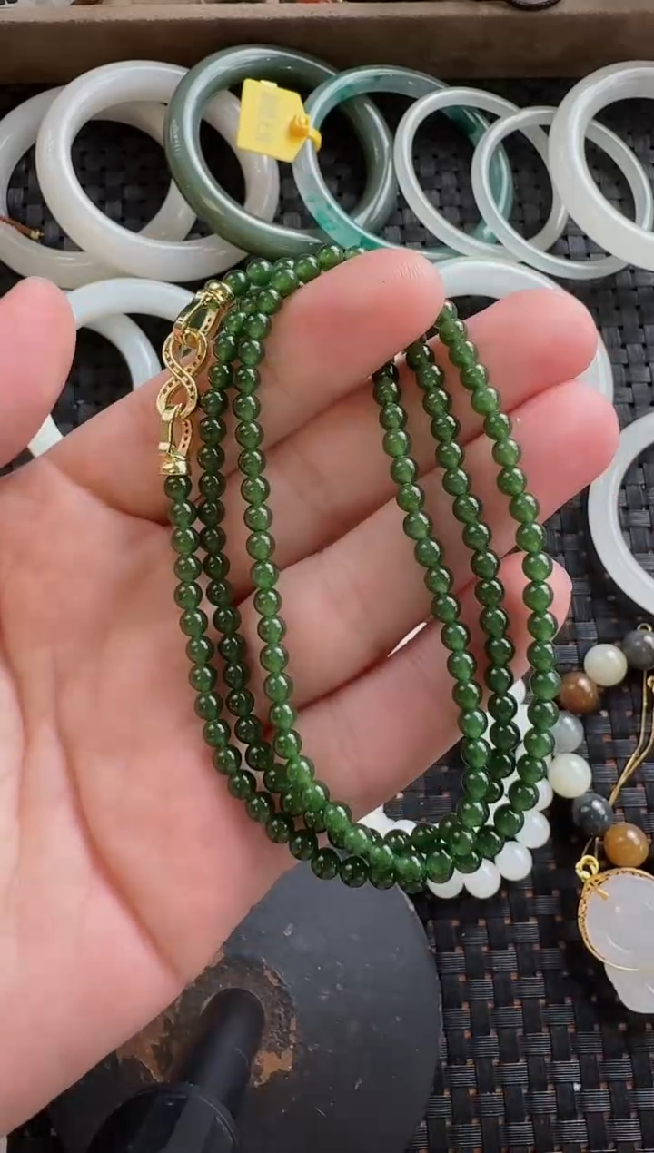 颈饰未镶嵌和田玉4mm碧玉小米链