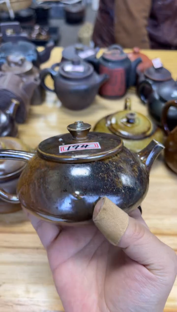 【闪购商品】壶194 号 瑕【白云推荐】