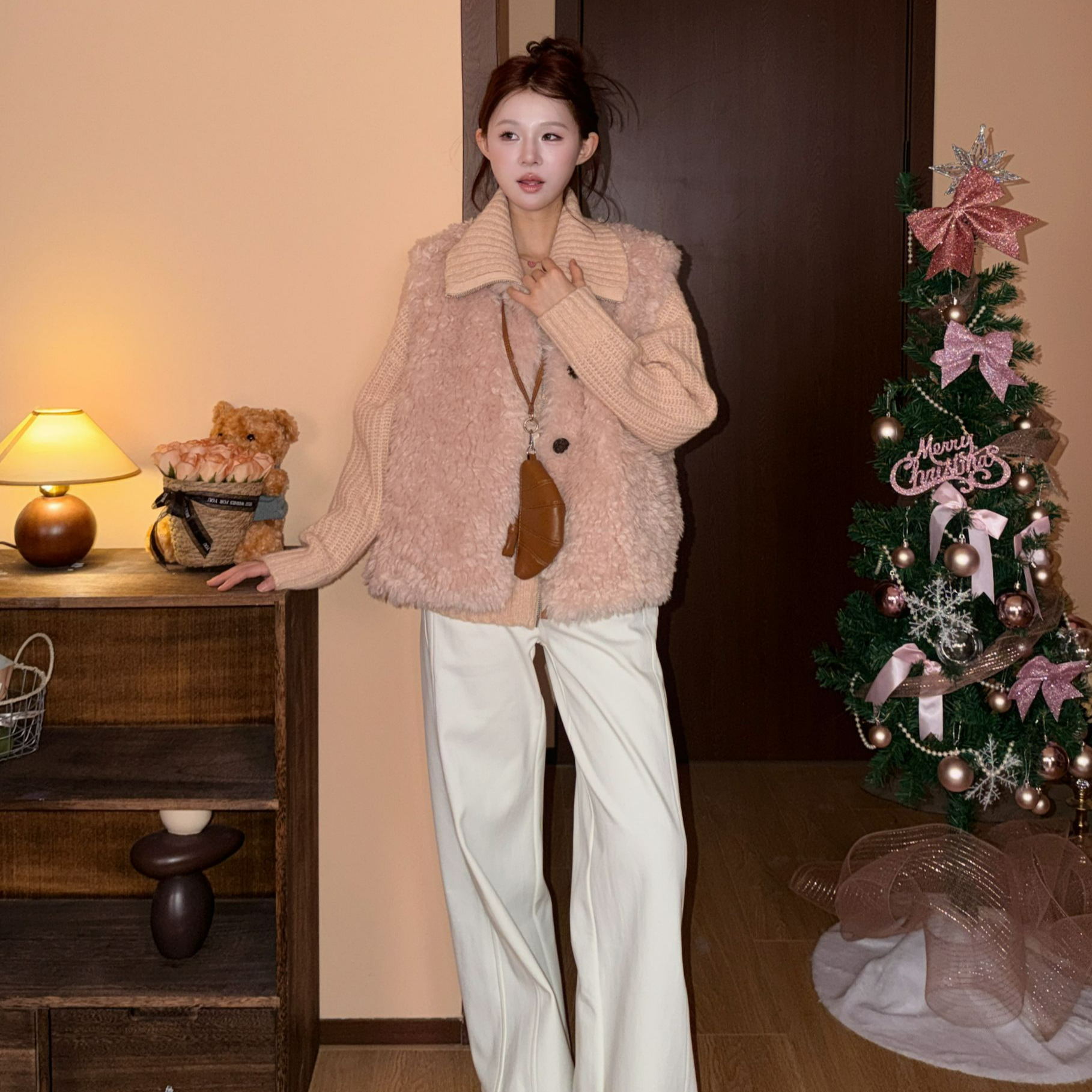 环保毛 仿湖羊 设计纽扣 粉色马甲XMZH11412