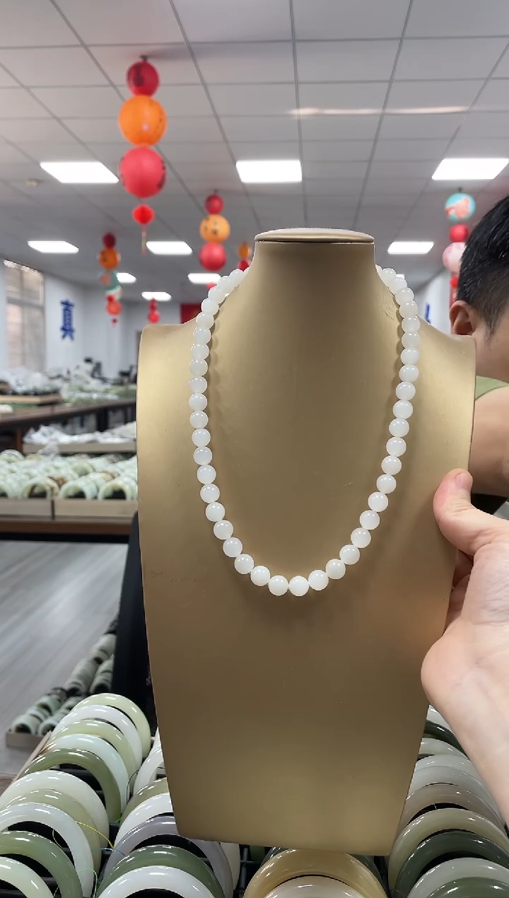 和田玉未镶嵌颈饰高品白玉卡10项链一条