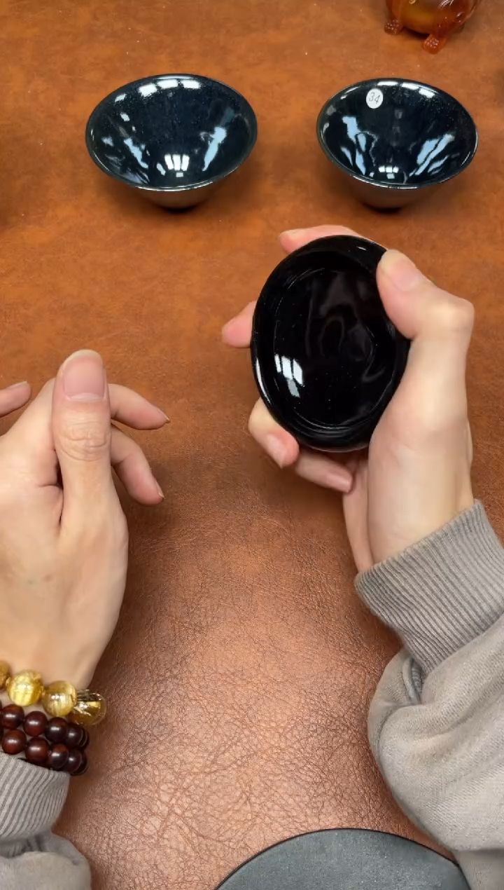 茶盏嘎**八拳头   