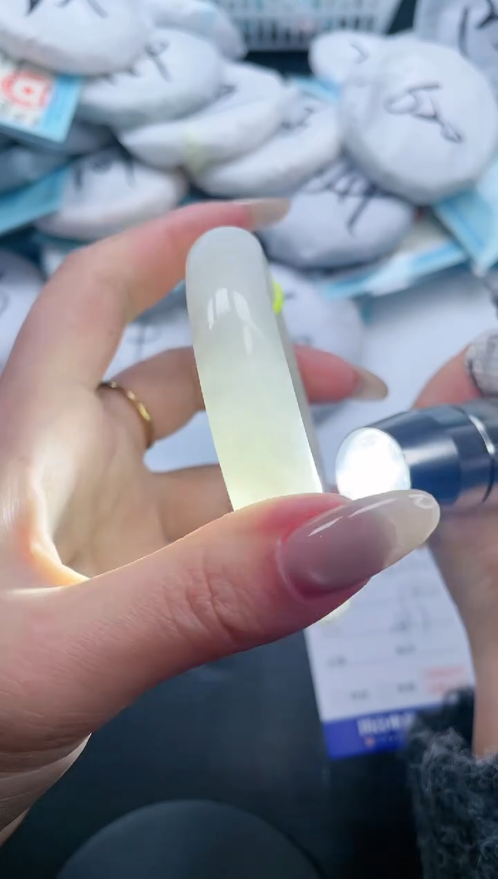 【闪购商品】和田玉手镯未镶嵌21V225-59