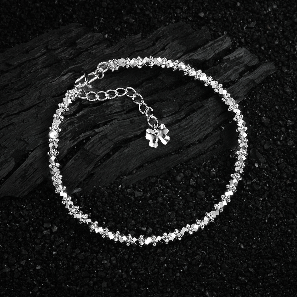 足银手镯 5G系列足银990镭射闪珠链镯 简约时尚 手围可调（SZ9763）