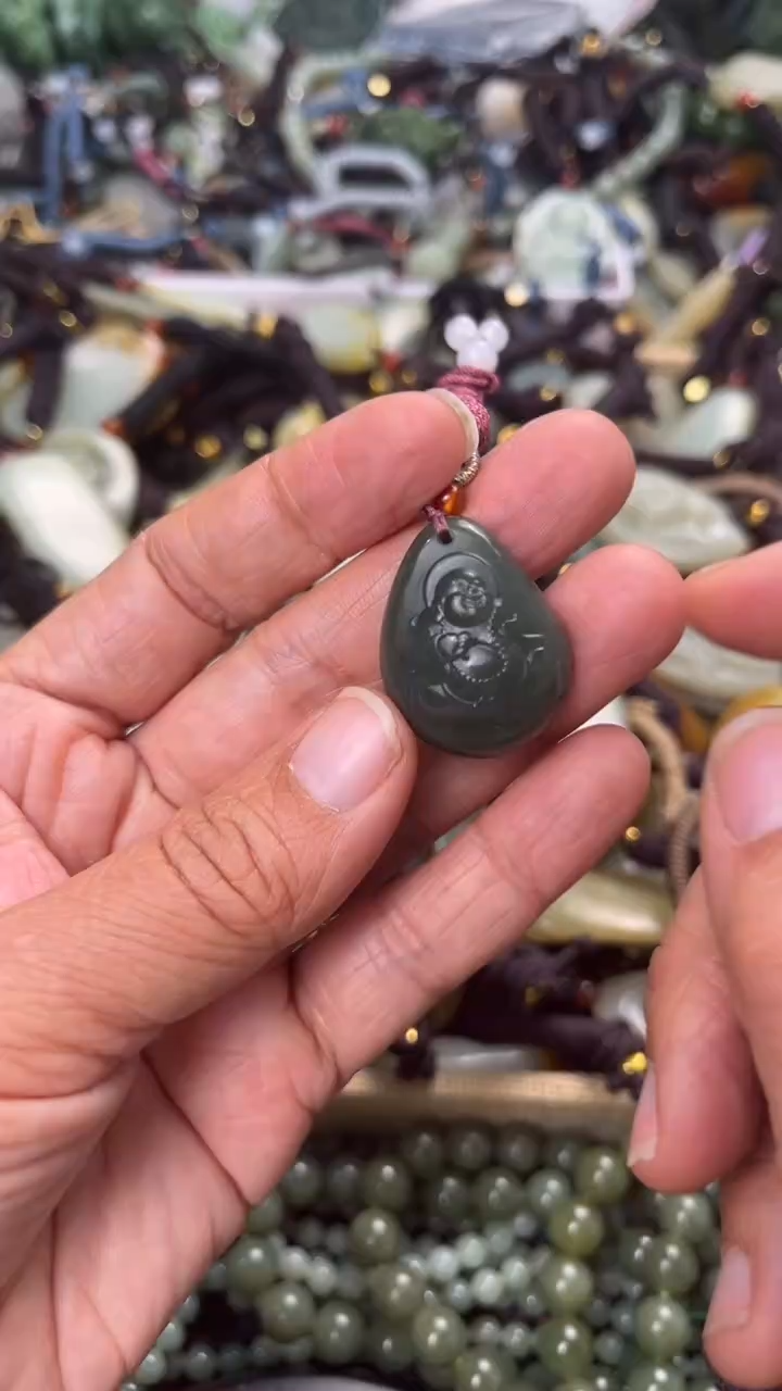 【闪购商品】和田玉颈饰未镶嵌多样性发货没有证书拍一发一有瑕