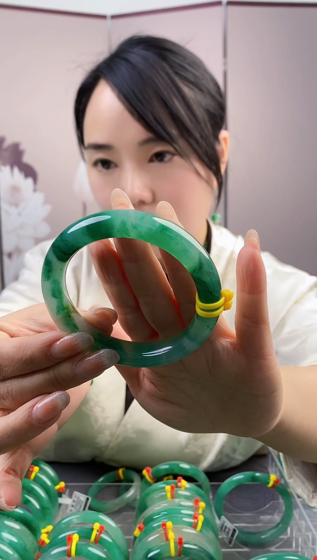 【闪购商品】石英质玉手镯未镶嵌97