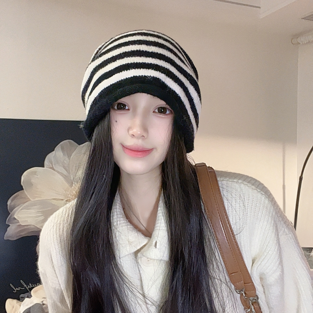 简约黑白条纹毛线帽女秋冬季保暖护耳堆堆帽时尚显脸小冷帽套头帽