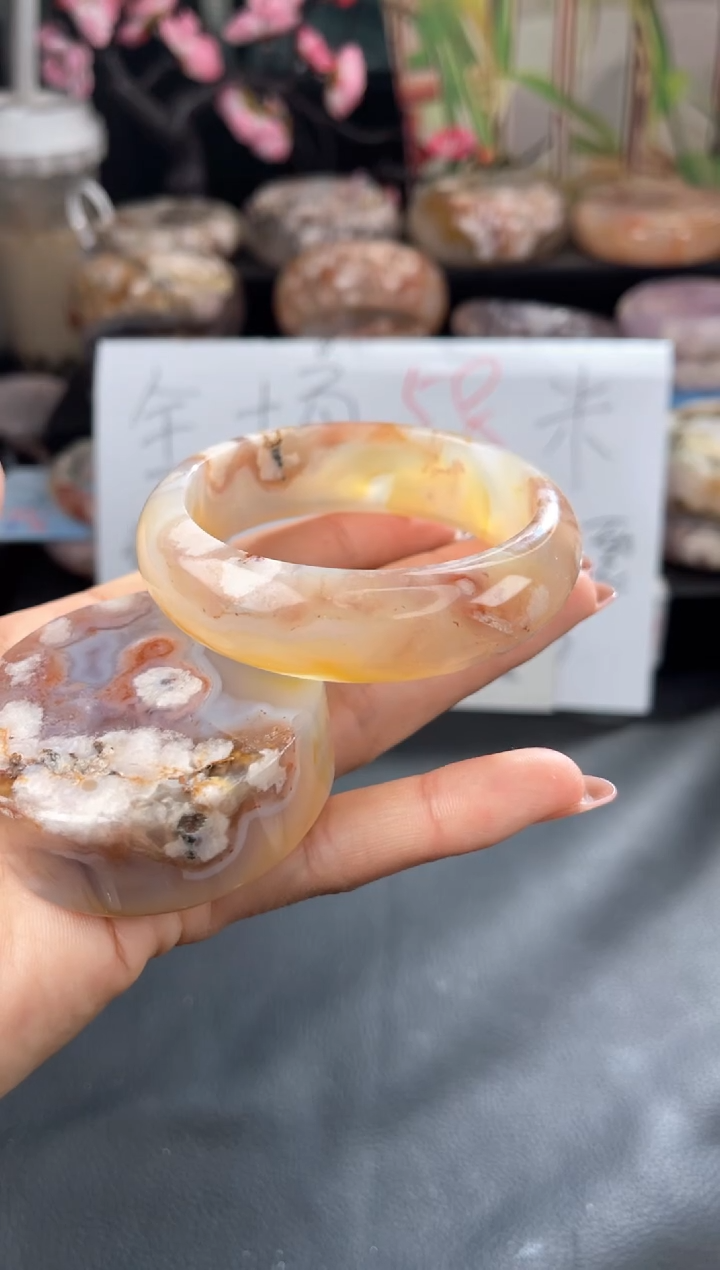 【闪购商品】玛瑙/玉髓手镯未镶嵌55