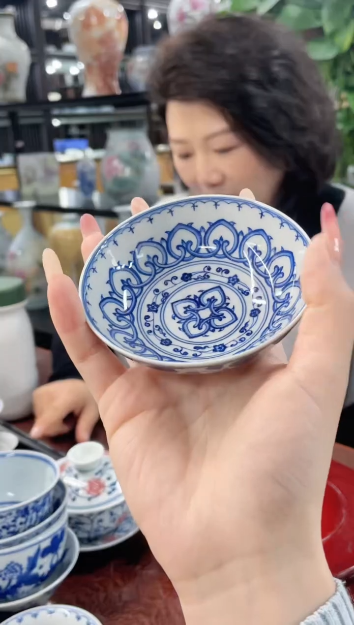 【闪购商品】028陶瓷供应链青花宝相画片普洱杯