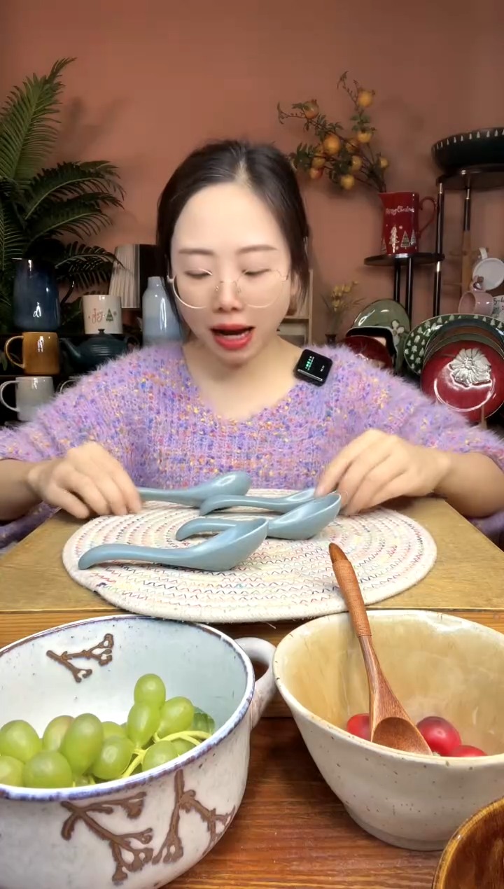 陶瓷浅蓝色勺子 4个  微瑕