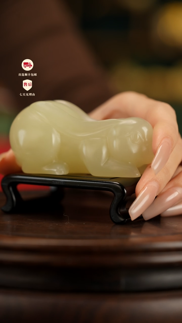 云南石竹叶青雕刻：小懒兔摆件镇尺茶宠