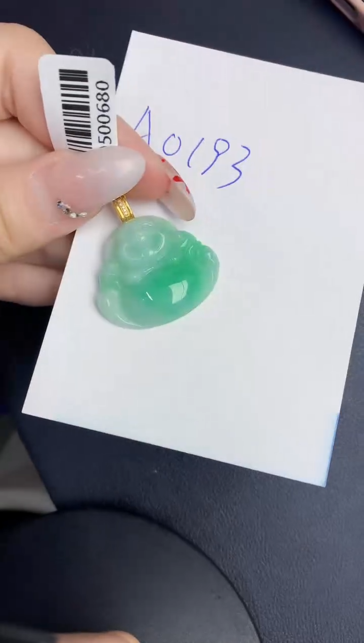 【闪购商品】翡翠颈饰18K金镶嵌000000000000