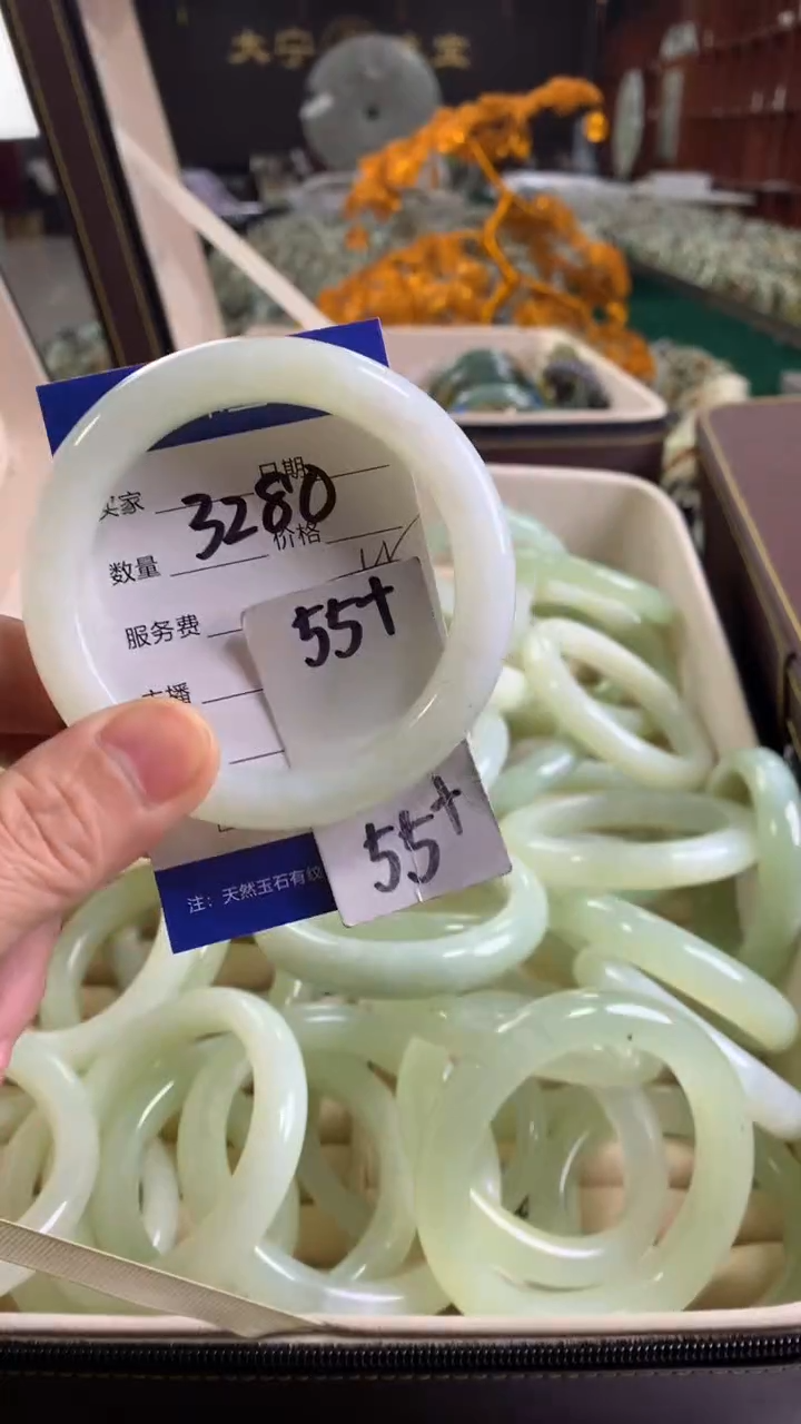 未镶嵌蛇纹石玉手镯3280