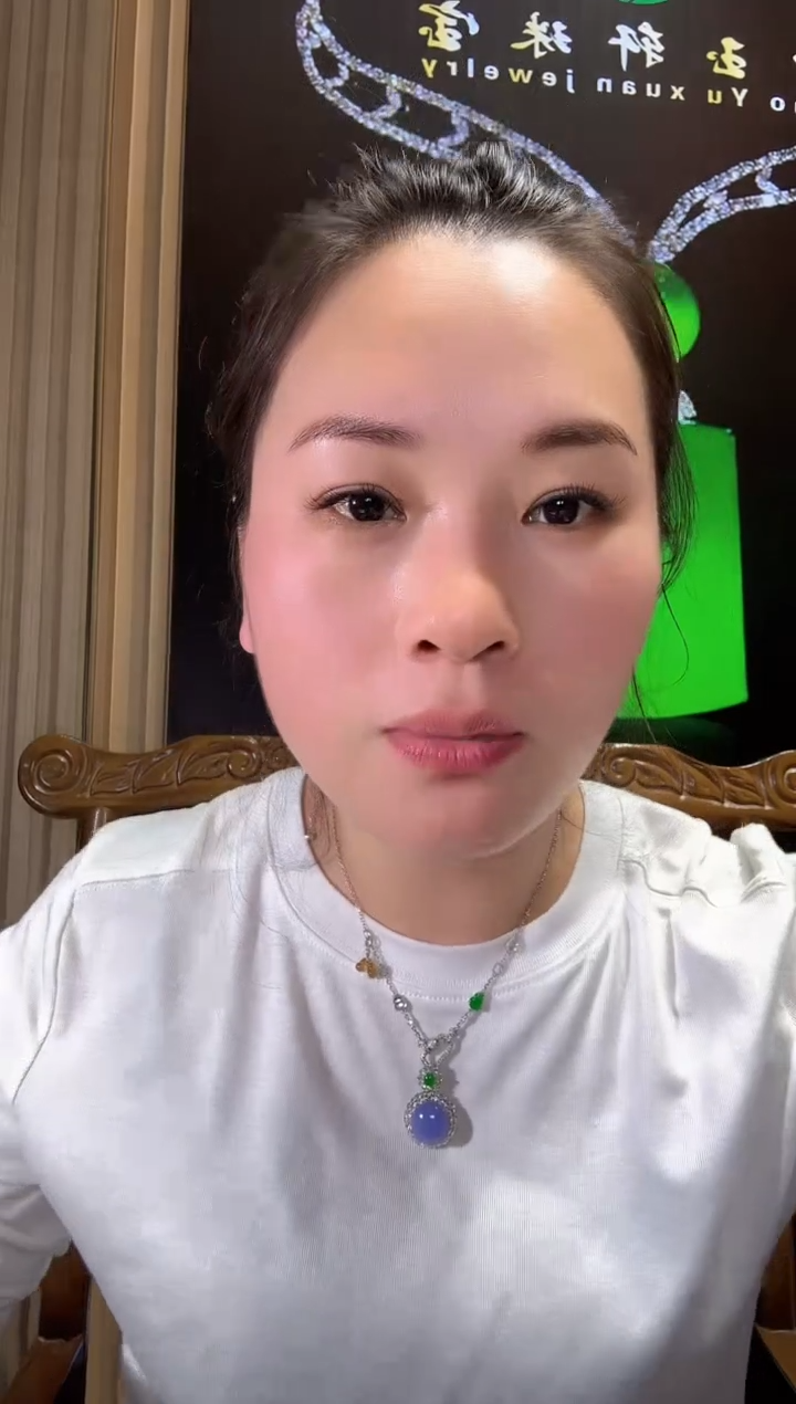 【闪购商品】翡翠耳饰18K金镶嵌平安扣