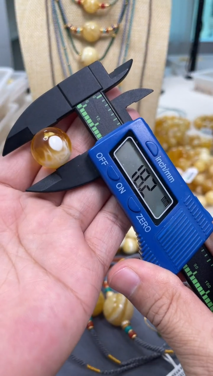 【闪购商品】琥珀颈饰未镶嵌原矿俄料蜜蜡圆珠18mm