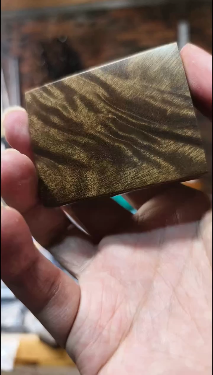 金丝楠无事牌手把件