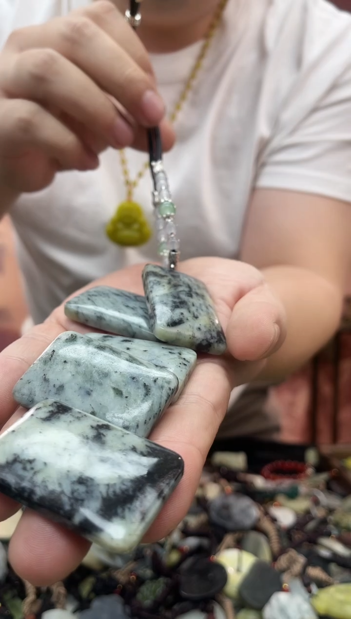未镶嵌岫玉吊坠·多样性发货拍一发一