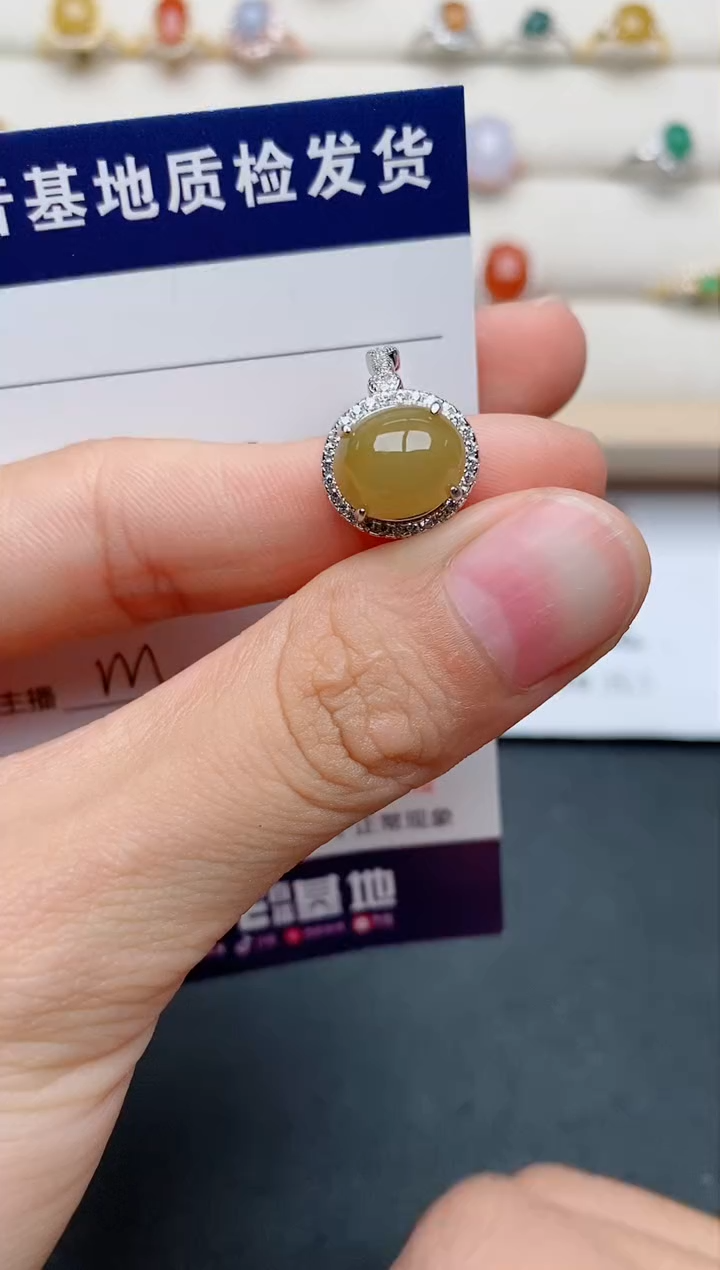 【闪购商品】翡翠戒指银S925镶嵌.........