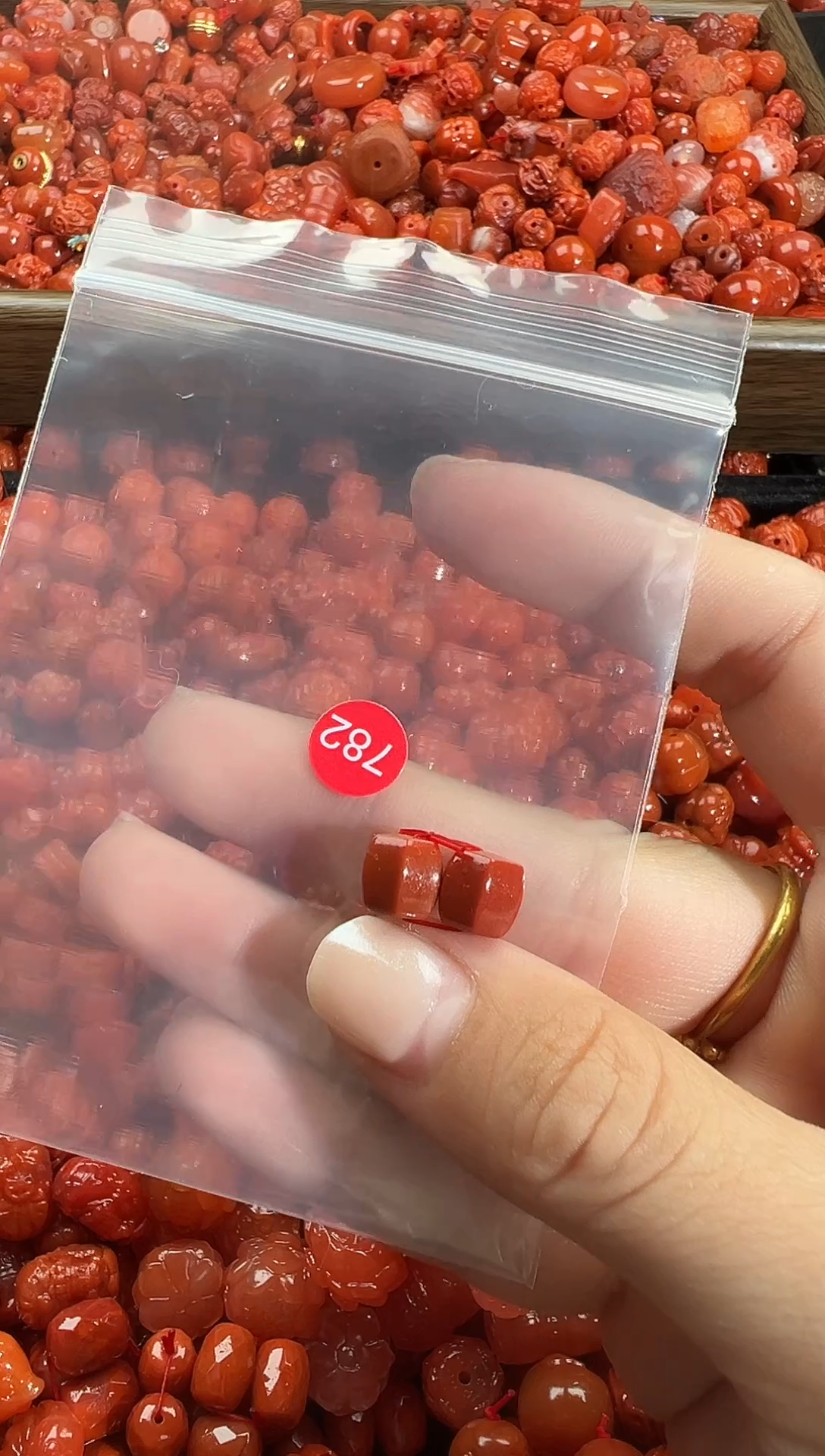 颈饰未镶嵌南红玛瑙1