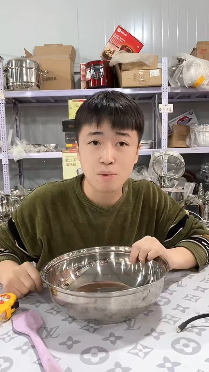 28直径/9深复底加厚盆瑕疵