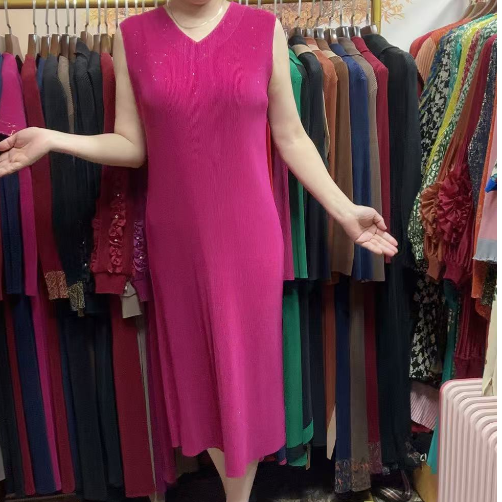 褶皱满天星净版纯色连衣裙（裙长110公分）