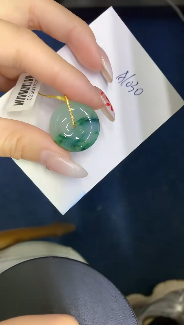 【闪购商品】翡翠颈饰18K金镶嵌0000000000