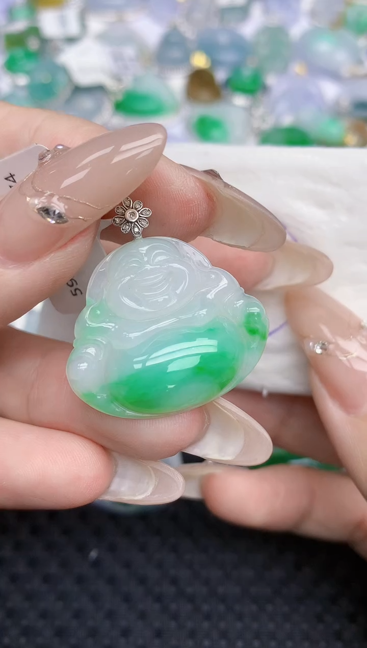 颈饰18K金镶嵌翡翠170   天然翡翠A货  百元以上9米证书费自理