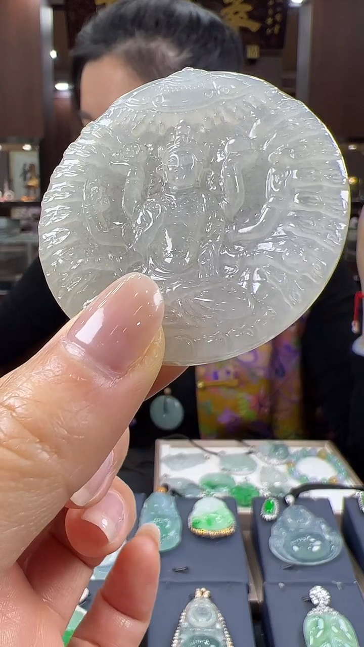【闪购商品】翡翠未镶嵌挂件千手观音