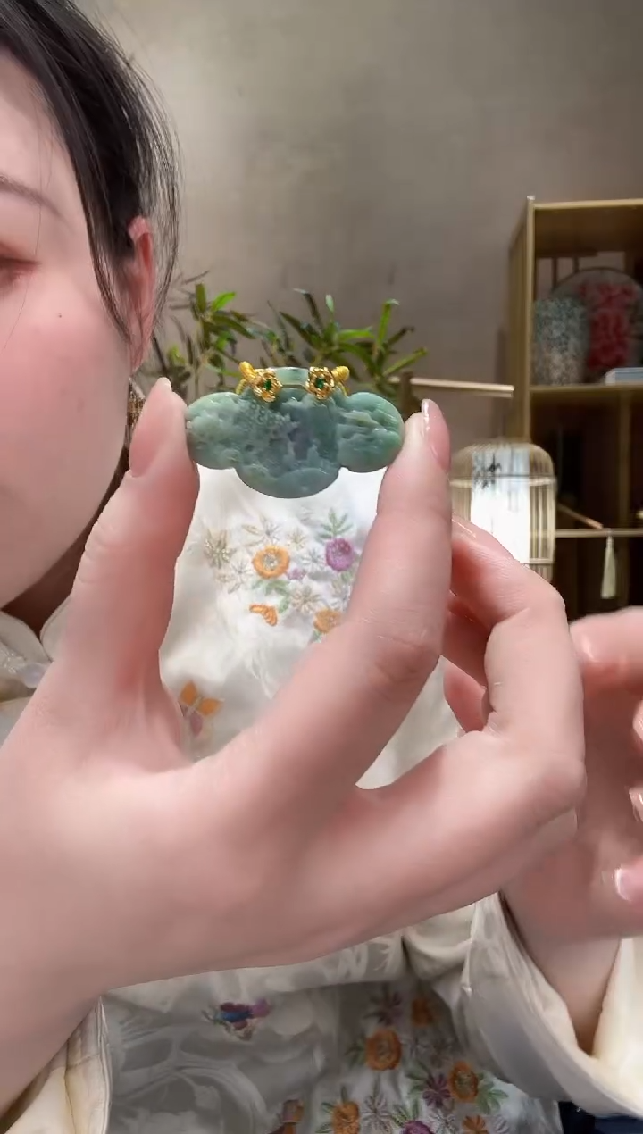 【闪购商品】翡翠颈饰未镶嵌吊坠