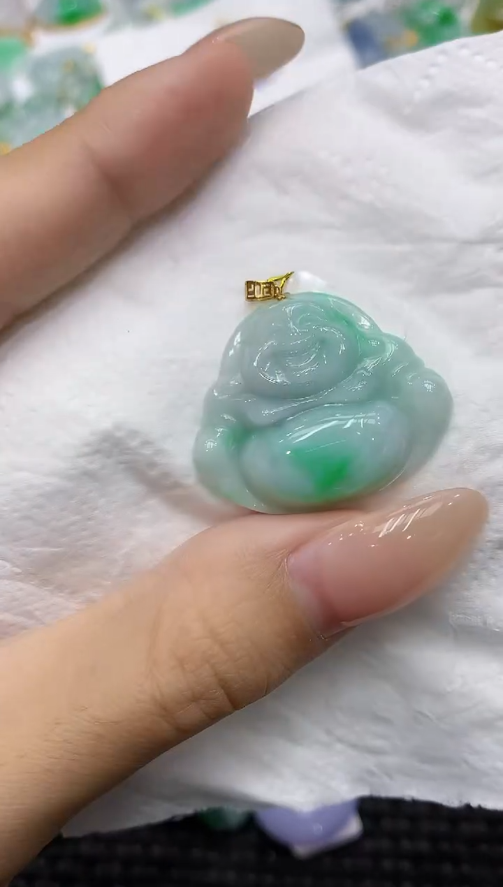 颈饰18K金镶嵌翡翠111111111111
