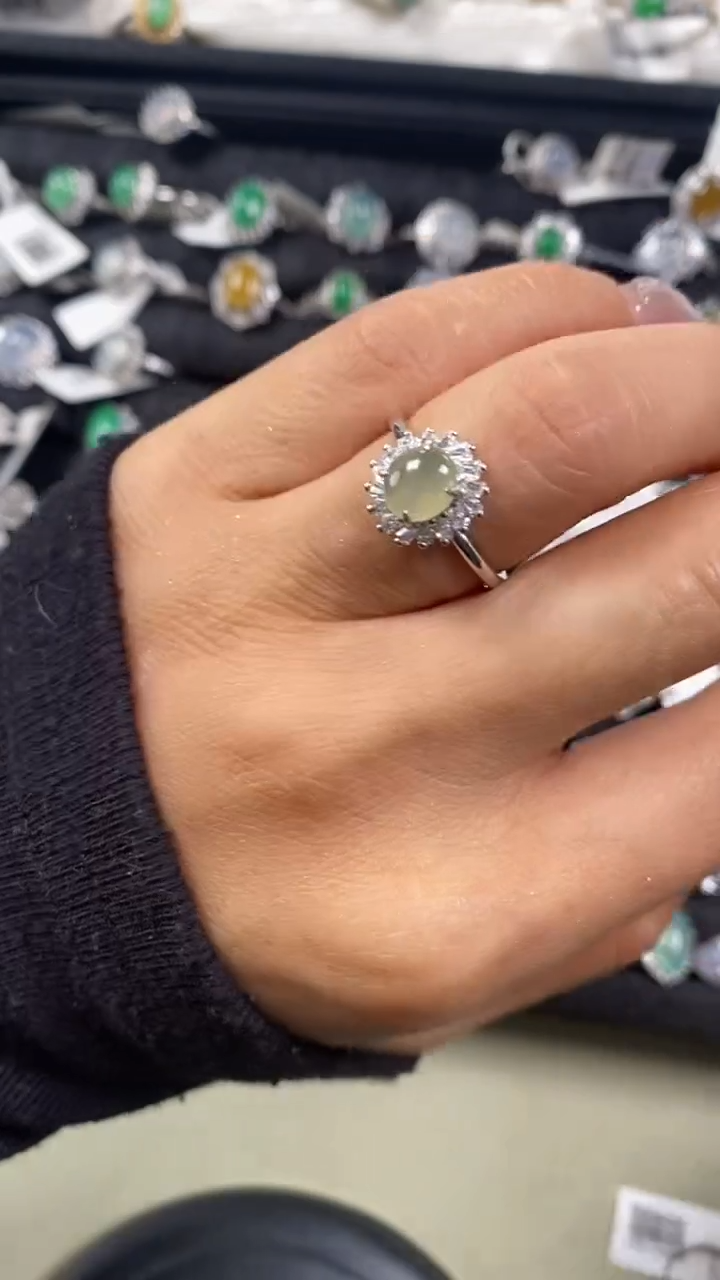 【闪购商品】翡翠戒指银S925镶嵌9758