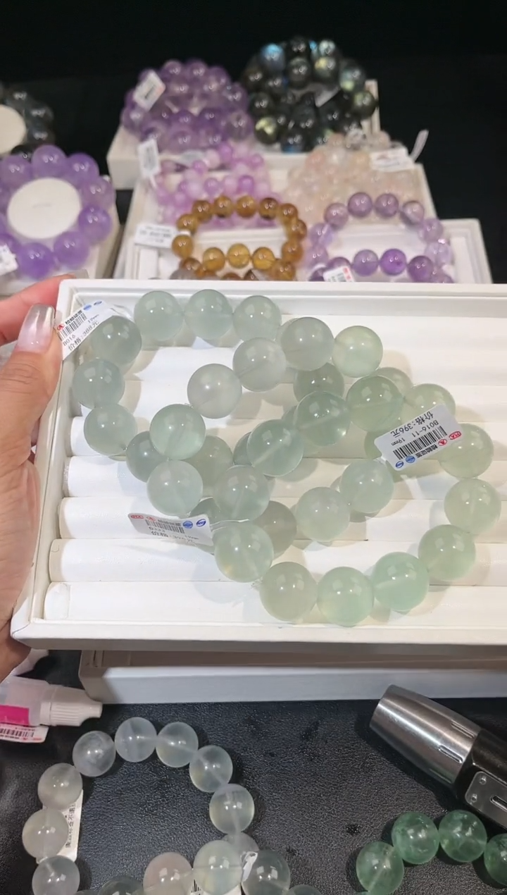 手链未镶嵌萤石多样性发Q45一奶绿19mm