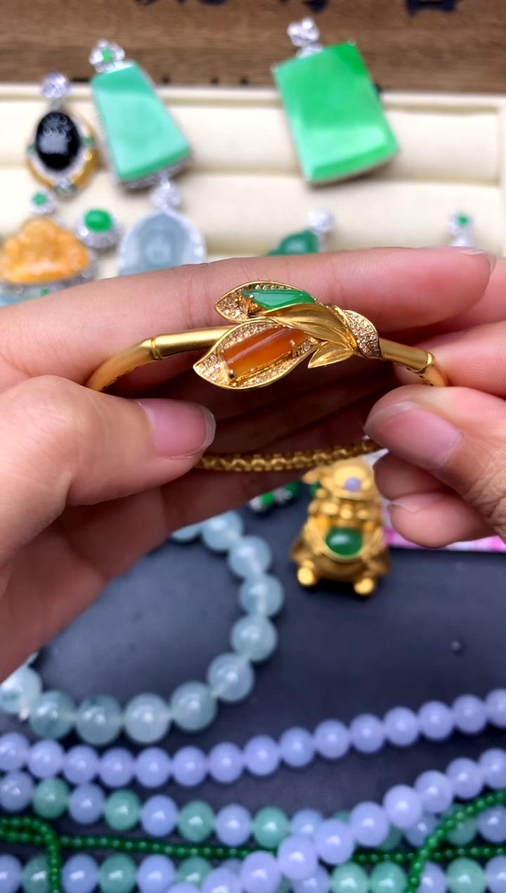 【闪购商品】翡翠手镯18K金镶嵌422-中国好珍宝