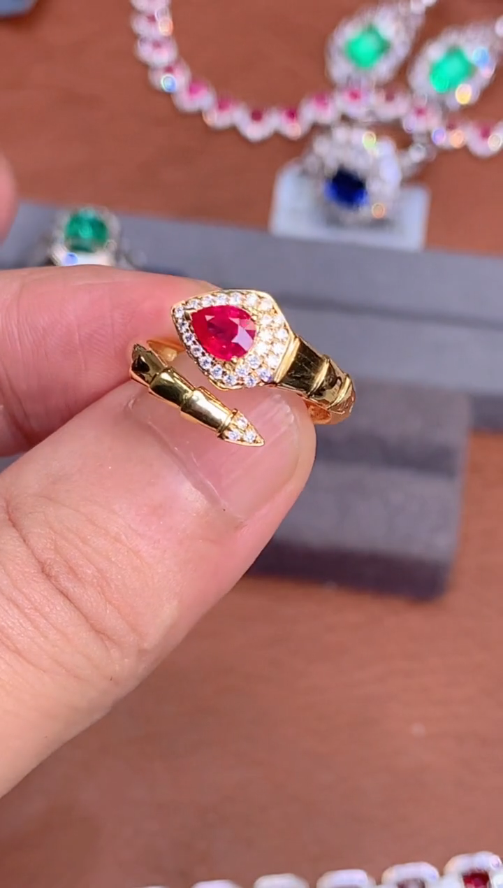 【闪购商品】红宝石戒指18K金镶嵌0.5CT