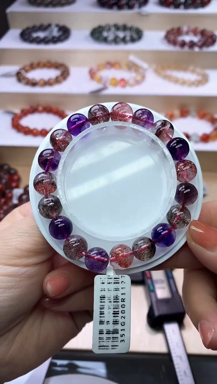 【闪购商品】水晶手链未镶嵌黑加仑超七10m+